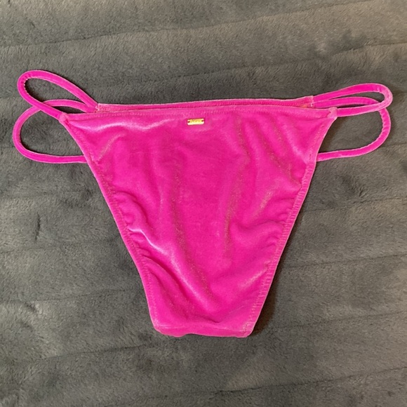 NWT Victoria’s Secret Pink strappy velvet mini bikini bottom - size medium - Picture 3 of 4